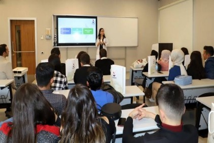 Öğrenciler, bölümler ve eğitim olanakları hakkında bilgi aldı
