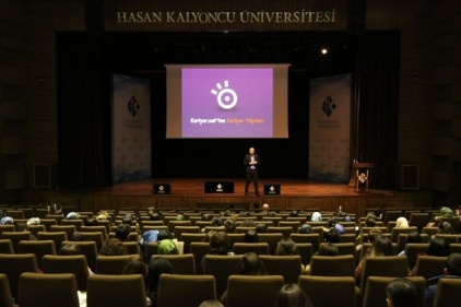 Öğrenciler, geleceğe yönelik kariyer planları ile ilgili önemli tüyolar aldı