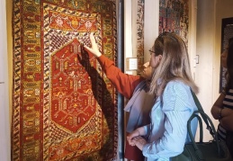 Öğrenciler halı ve kilim müzesini ziyaret etti