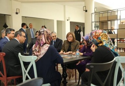 Öğrenciler için ‘Kültür Merkezi’ yaptı