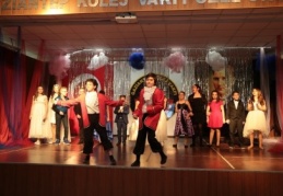 Öğrenciler, külkedisi 2019’u sahneledi 