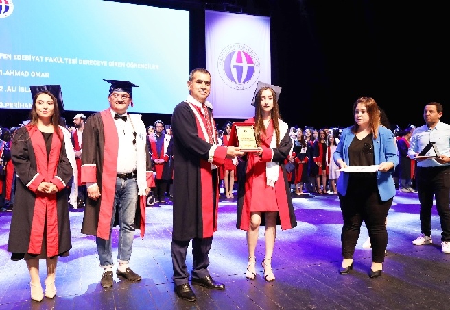 Öğrenciler, meslek hayatına ilk adımlarını attı