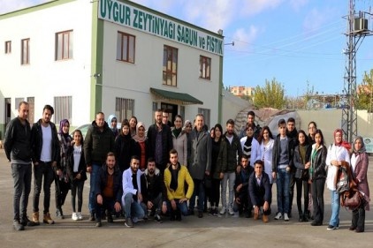 Öğrenciler, okuldaki derslerinin gerçek hayattaki uygulamalarını görüyorlar