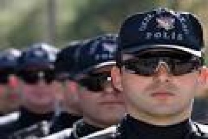 Öğrenciler polis teşkilatını tanıyor