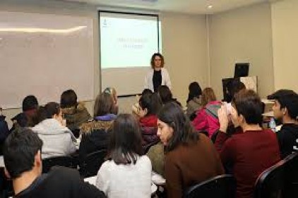 Öğrenciler, sınav öncesi üniversiteye ilişkin bilgi aldı