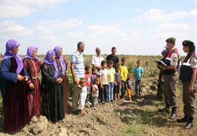 Öğrenciler tarlalardan toplanıyor 