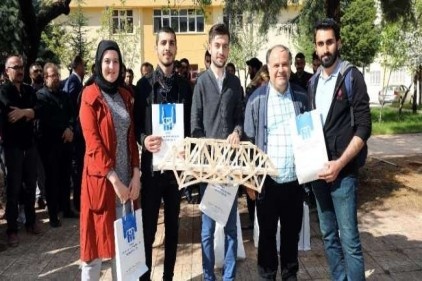 Öğrenciler teoride öğrendikleri bilgileri sistematik ve pratik olarak gösterdi