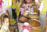 Öğrenciler yararına kermes düzenlendi 