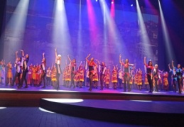 Öğrencilere karne hediyesi