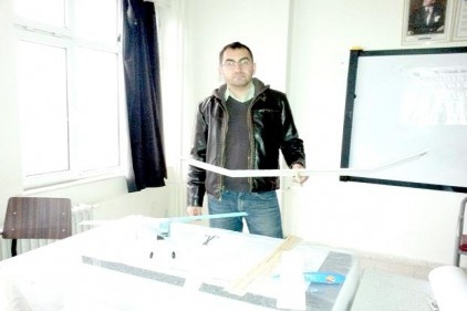 Öğrencilere model uçak eğitimi verildi