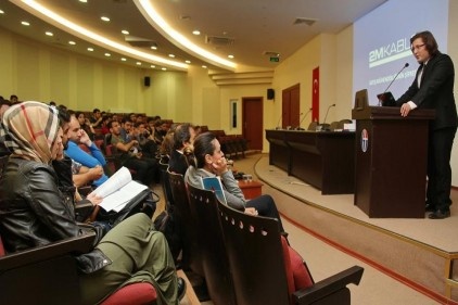 Öğrencileri, sanayiye ve iş hayatına hazırlamak gerekiyor