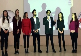 Öğrencilerin, bilimsel faaliyetler içinde yer alabilmelerini sağlıyoruz