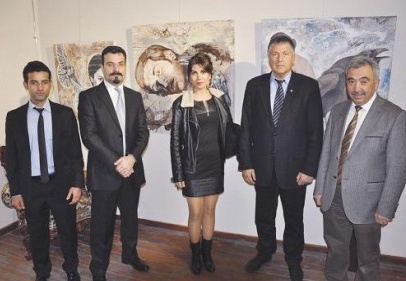 Öğretim görevlileri sergi açtı 