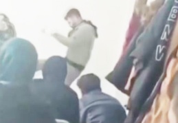 Öğretmen değil, ruh hastası