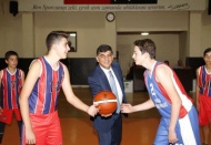 Öğretmenler, basketbol, tenis ve satranç branşlarında sahaya inecek
