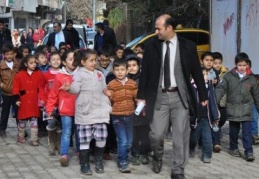 Öğretmenleri ve Velileri ile kütüphane gezdiler