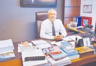 Öğretmenlerimiz, değişik meslek dallarında çalışarak yaşam mücadelesi veriyor