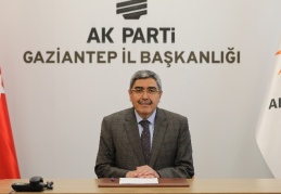 “Öğretmenlik; gücünü sevgiden alan dünyanın en kutsal ve en saygın mesleği”