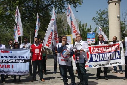 Öğretmenlik her geçen gün ayaklar altına alınıyor