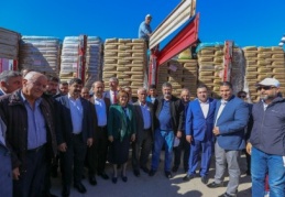 Oğuzeli çiftçisi de tohuma kavuştu