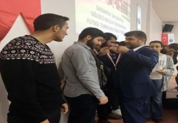 Oğuzeli MYO’da geleneksek futbol turnuvası düzenlendi 