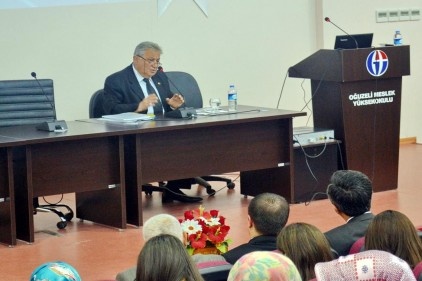 Oğuzeli MYO&#8217;da Serbest Bölgeler semineri verildi