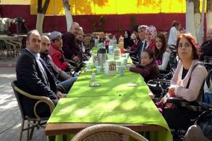 OHAL&#039;den bunalan engelliler Antep evinde buluştu