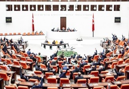 OHAL'i uzatan kanun teklifi TBMM'de yasalaştı