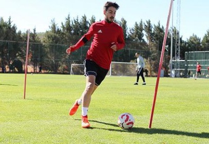 Okan Derici forma bekliyor