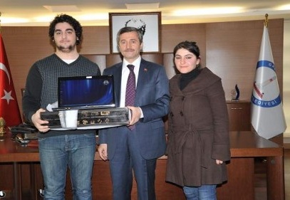 Okul birincilerine bilgisayar desteği 