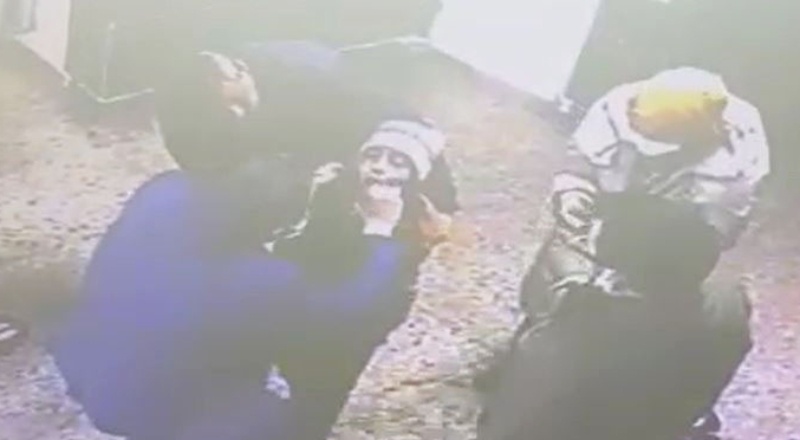 Okul müdürü, öğrenciyi heimlich manevrası ile hayata döndürdü