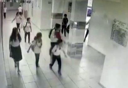 Okul müdürü ve öğretmen veli tarafından darp edildi