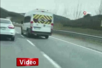 Okul servisiyle makas atan trafik magandası kamerada