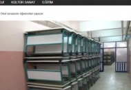 Okul sıralarını öğrenciler yapıyor