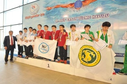 Okul sporları küçükler yüzme grup birinciliği tamamlandı