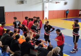 Okul takımı 2. lige yükseldi 