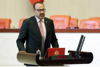 Okul yöneticileri, liyakat ve ehliyete göre atanmıyor