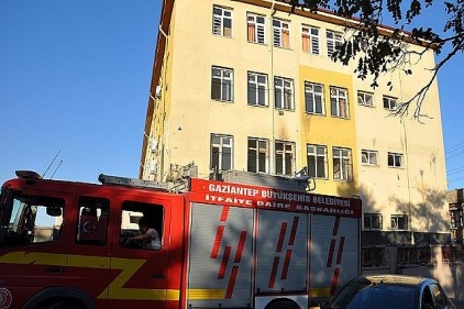 Okula molotofkokteylli saldırı