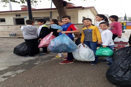 Okullara Sıfır Atık Toplama Noktası çadırı kuruldu