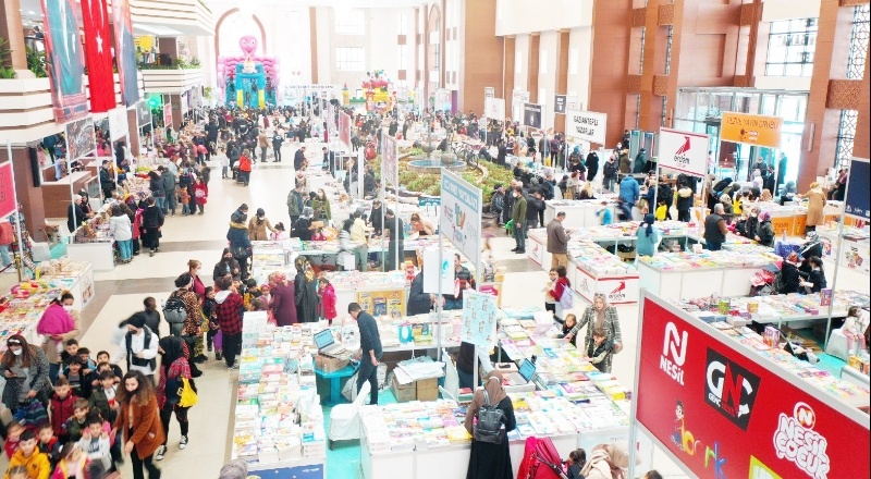 Okuyan Çocuk Şenliği kitap fuarında son 2 gün