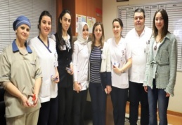 Omuzlar üzerinde göklere yükselmeye layıksın”