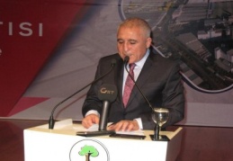 Omuzlarımıza yüklenen büyük sorumluluğun bilincindeyiz