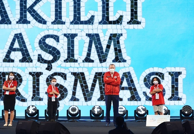 ‘Ön Koltuk Büyüklerin’ projesi ile Türkiye birincisi oldu