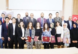 Ön muhasebe elemanları sertifikalarını aldı