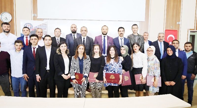 Ön muhasebe elemanları sertifikalarını aldı