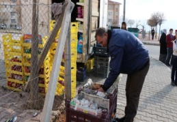 Önce kapatıldı, sonra yakıldı yine de vazgeçmedi