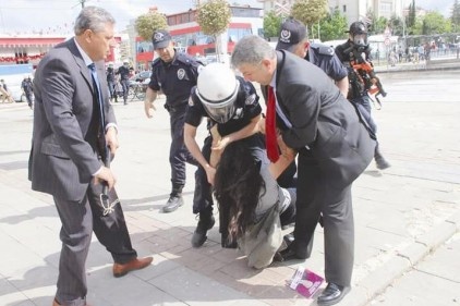 Önce MHP&#039;liler, sonra polis saldırdı