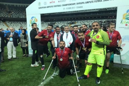&#8220;Onlarla gurur duyuyoruz&#8220;