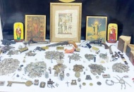 Operasyonlarda çok miktarda gümrük kaçağı malzeme ele geçirildi