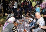 Örf, adet ve gelenekler hayatın vazgeçilmez unsurlarıdır